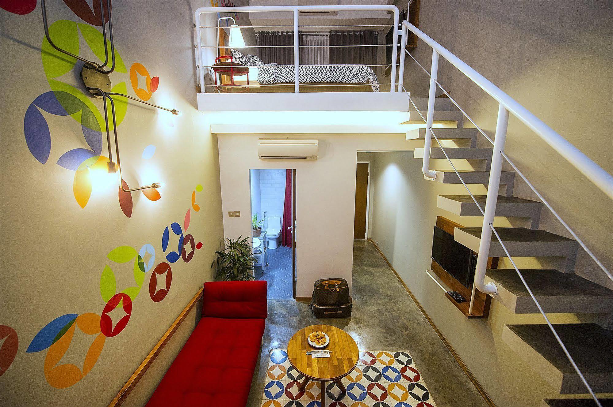 Lokal Hotel & Restaurant Kejayan Exterior photo