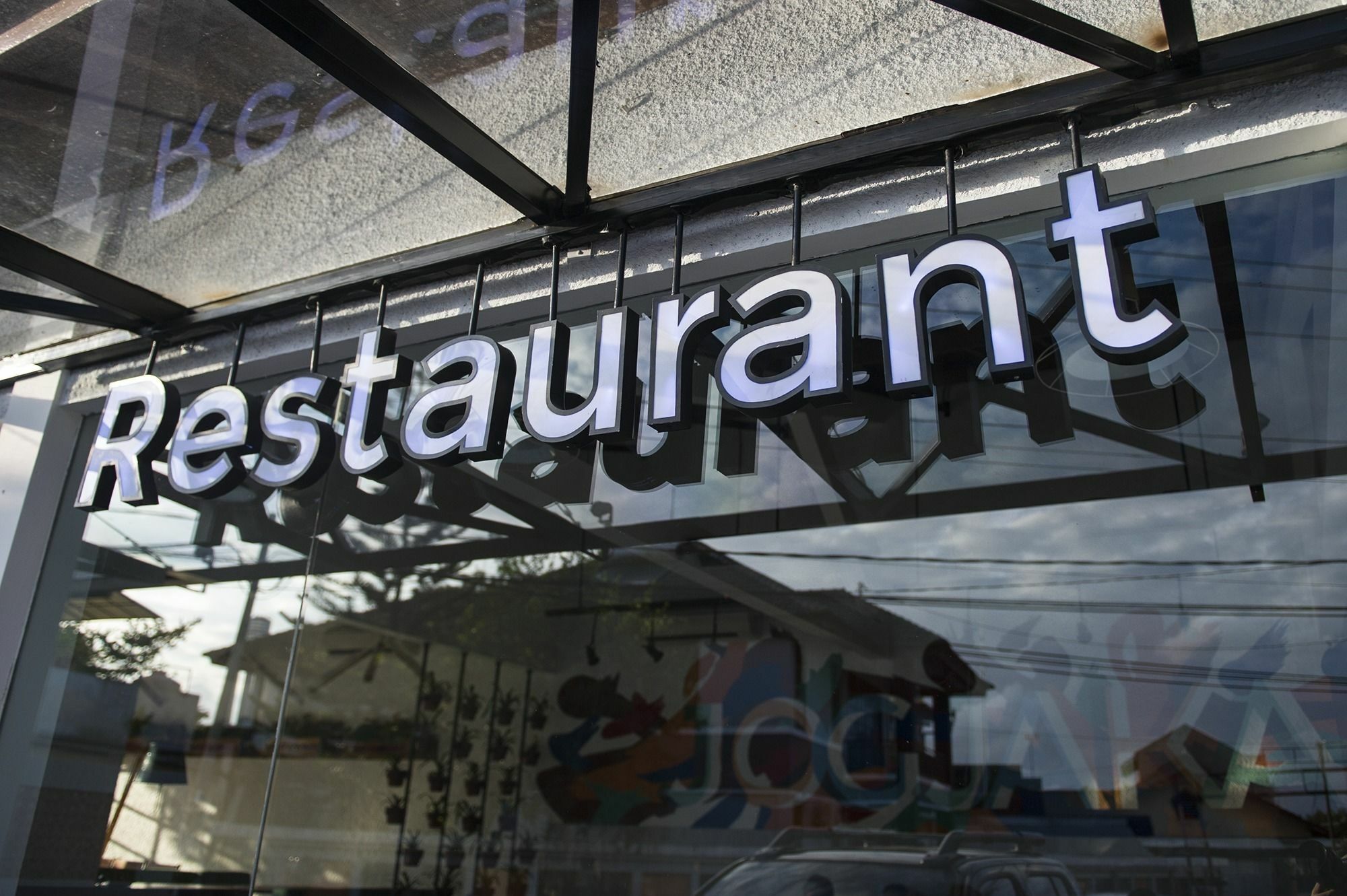Lokal Hotel & Restaurant Kejayan Exterior photo